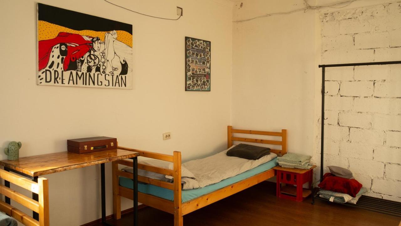 Udabno Hostel Esterno foto